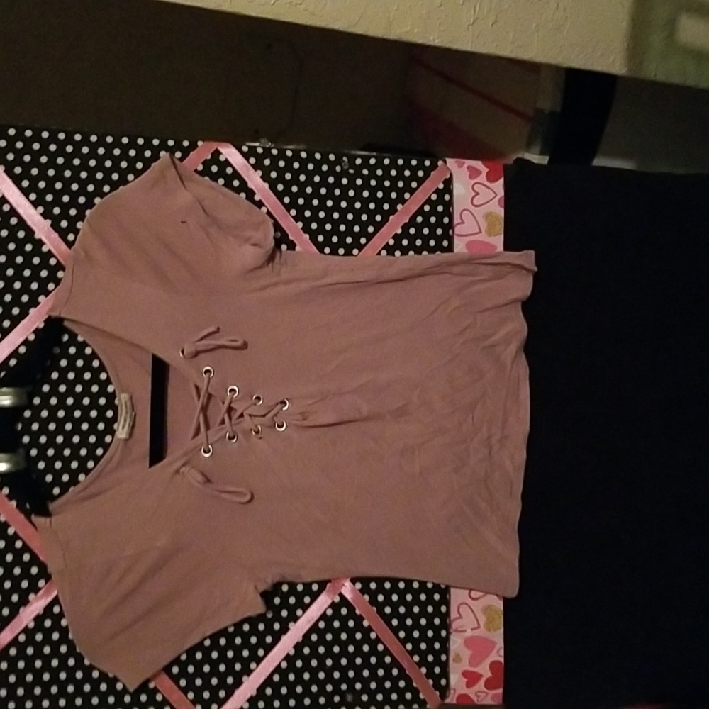 Cute belly shirt size S